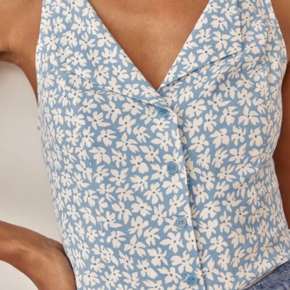 Reformation Sz 0 Jayne Top Blue Floral Sleeveless Button Up